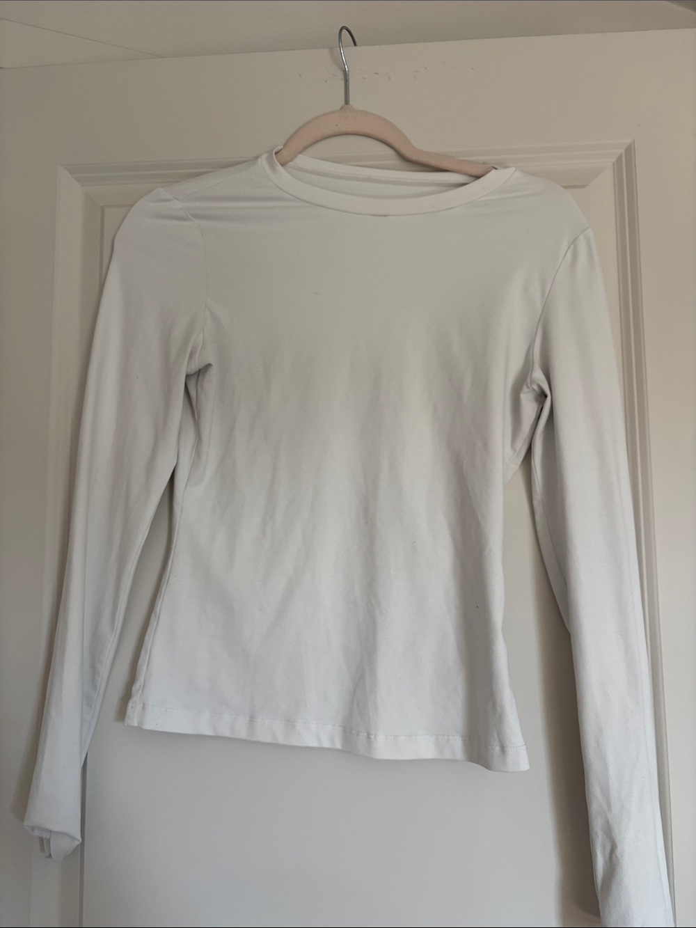 2 Classic Long-Sleeve Crewneck Top White and Brown